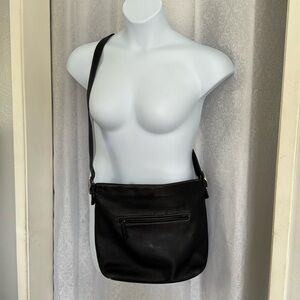 GIANI BERNINI LEATHER SHOULDER BAG
